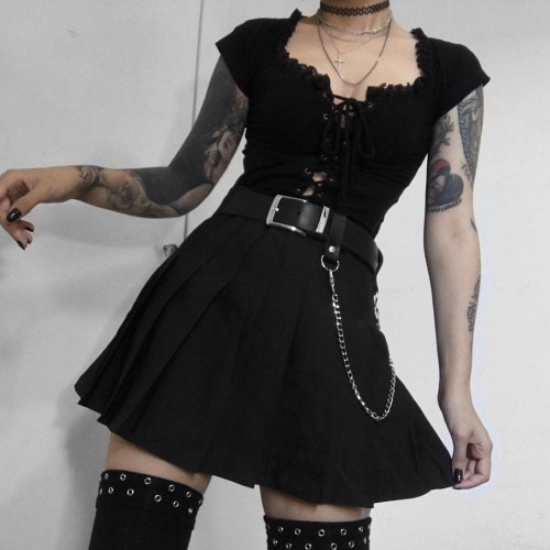 sarasalternativefashion:  //Pic from weheartit//