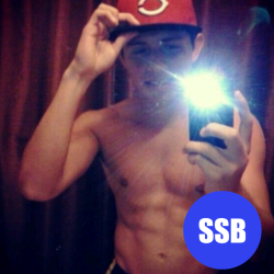 straightkikboys:  Also from Skout, 18 year old Gio from Cali