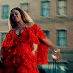 milk-honey-tea:  The Dress™     Beyoncé | Hold Up - Lemonade