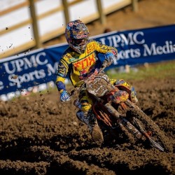 dailydirtbikes:  Who is that? Oh wait it’s @ryandungey! Happy