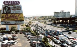 vintagelasvegas:  Traffic jam on the Las Vegas Strip, 1988 –