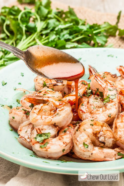 foodffs:  SPICY, BUTTERY ASIAN GRILLED SHRIMP Really nice recipes.