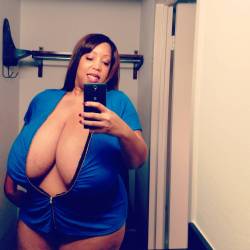 curvyloving-blog:  Ms deja’s  titties have grown  😬 