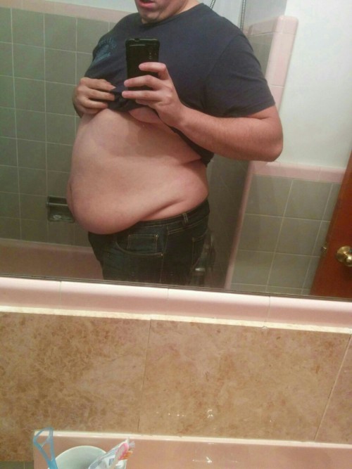 brokenbellz678:  Been eating and drinking all weekend :). Feeling quite jiggly.  I demand proof. I’ll go on a fact feeling mission and grope my way to the truth