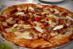 Peking Duck Pizza, Pizza Marzano’s Pizza Express, Jakarta.