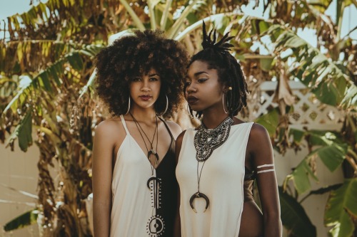 kingkesia:  tribe.  Photographer @jamieblak IG: alannanicolex | kingkesia   Beautiful <3Links: More Black Girls / All Girls Â .