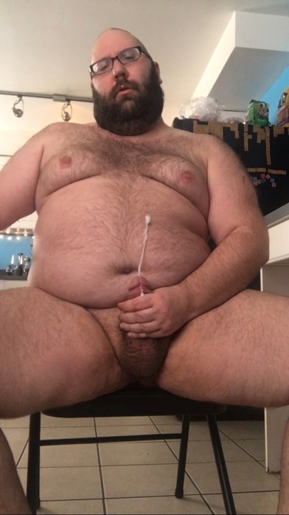 impossiblebeardzombie:  sexy cum 2