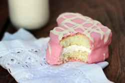    homemade valentine snack cakes. 