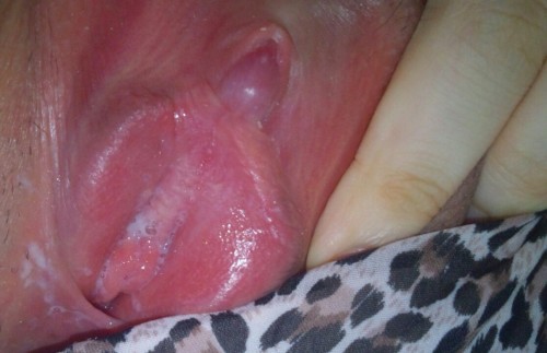 mydischargepics:  Wet juicy pussy masturbation! http://mypussydischarge.blog.fc2.com 