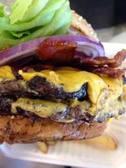 yummyfoooooood:  Bacon Double Cheeseburger