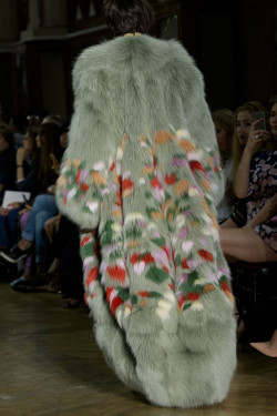 bodyfluids:  Ulyana Sergeenko Fall 2016 Couture 