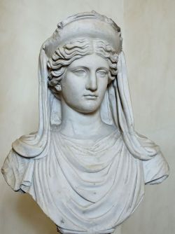 marmarinos:Ancient Roman bust of Demeter from the 2nd century