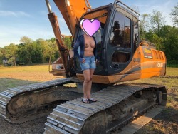 luvmyhotwife25:  My wife likes big equipment.  😈