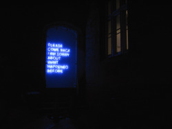 untrustyou:  Tim Etchells 