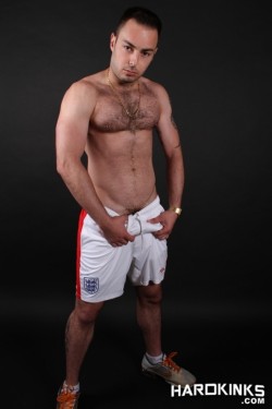 Follow my two hairy men blogs: http://sambrcln.tumblr.com http://hairysex.tumblr.com