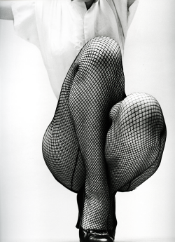 vintagegal:  The Dancer, photograph by Fernand Fonssagrives,