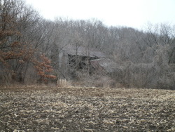 fuckyeahabandonedplaces:  Abandoned collapsing barn and farm