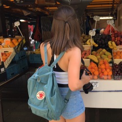 matissie:  little fruit stand at the market !! ig: fleurilie