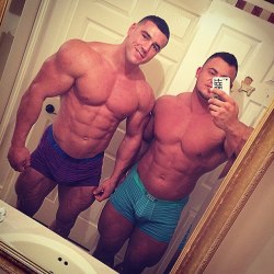   Muscle Bros want to join SoCalBigCocks live in the Inland Empire