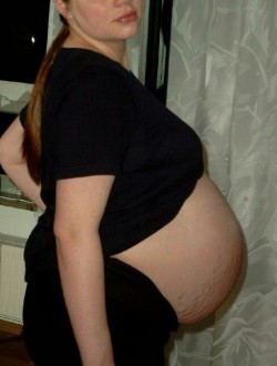 greatpics78:Do you like my preggo pics aswell? It is a couple