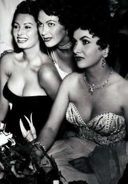 fashionphotographyscans:    Year: 1954Models: Sophia Loren,