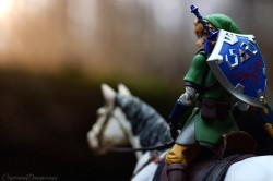 gameandgraphics:Zelda toy photography has been quite popular