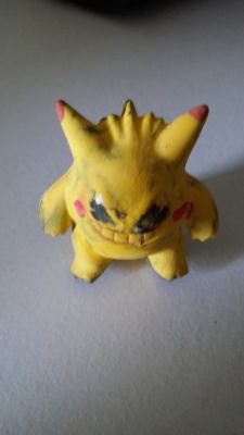 pokemon-personalities:  uminosokoe:  my brother found this in