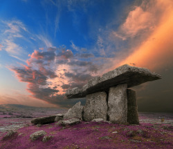 archaicwonder:  Poulnabrone Dolmen, Ireland Poulnabrone Dolmen