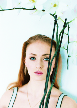 sunsparkled:  Sophie Turner - 1883 Magazine 