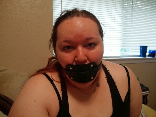 bpcouple:  Been a while so here. Subby gagged and hooded.  Nice tape gag!