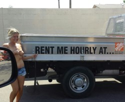 scottnikipowers:  Niki flashing at home depot on cactus and cave creek road! 