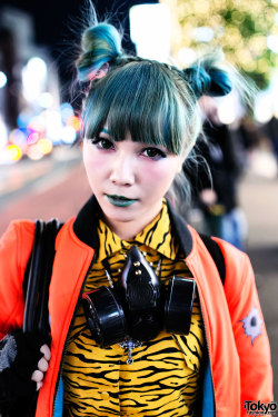 tokyo-fashion:  Mai on the street in Harajuku w/ green hair,