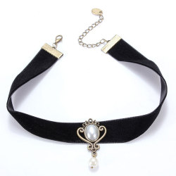 prince–galaxy:  Gothic Pearl Pendant Choker(Use princegalaxy