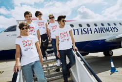 touch4ble:  0b3y-3mily:  0-rgasm:  i bet the pilot used zayn’s