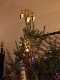 gamefanatics:  This is our star for the Christmas tree this year