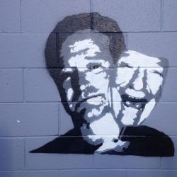 andypseudo:  grumpygrizzlies:  Robin Williams street art tribute