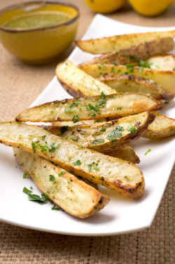 in-my-mouth:  Greek Potatoes with Lemon Vinaigrette