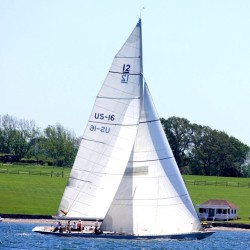 spiritofsailing:  redhousecanada:  12meterchartersnewport: Dreaming of sailing away on this #traveltuesday! #newportri  12mR â€œColumbiaâ€  Fantastic 12 meter sailplan, so classic.