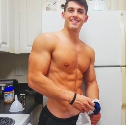 gymboypaul:  The kitchen is just as important as the gym. Remember