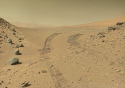 mj-the-scientist:  invaderxan:  Mars. In true colour. Just so