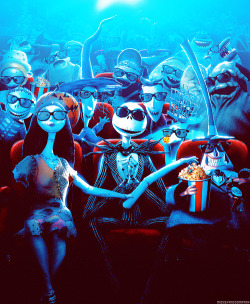 mickeyandcompany:  The Nightmare Before Christmas is returning to 200 theaters this Halloween. Check out Regal Cinemas’ site for participating theaters and showtimes. (October 28 - October 31)   yasss