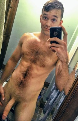 furrytrade:  pornoflexive:  Love a hairy skinny guy with an even