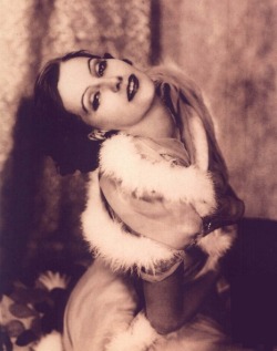 garbodietrich:Greta Garbo by Ruth Harriet Louise for Flesh and