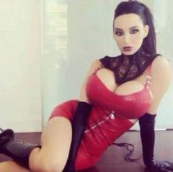 Miss Amy AnderssenAmy Anderssen &amp; VNA Cams