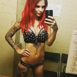 stripper-locker-room:  ruby.rocksit