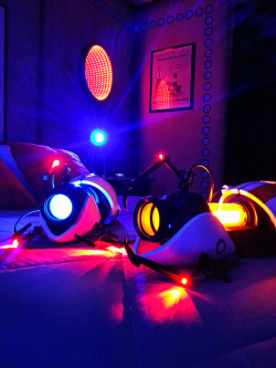 pxlbyte:  Portal Bedroom Not only is this an awesome project,