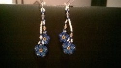 A better picture of my new earrings! You can find the shop I