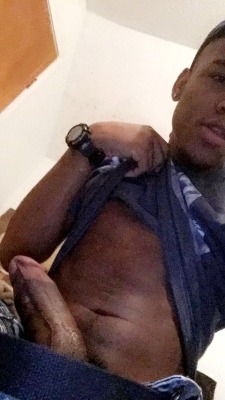 trvllkd:  drewontay:  🍆  Daddy 💦😍