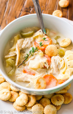 foodffs:  Lightened-Up Creamy Chicken Noodle Soup.  Really nice