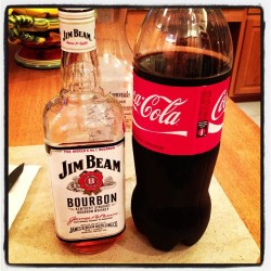 I’ve needed this.its been a loooooonnnnggggg Friday! #jimbeam